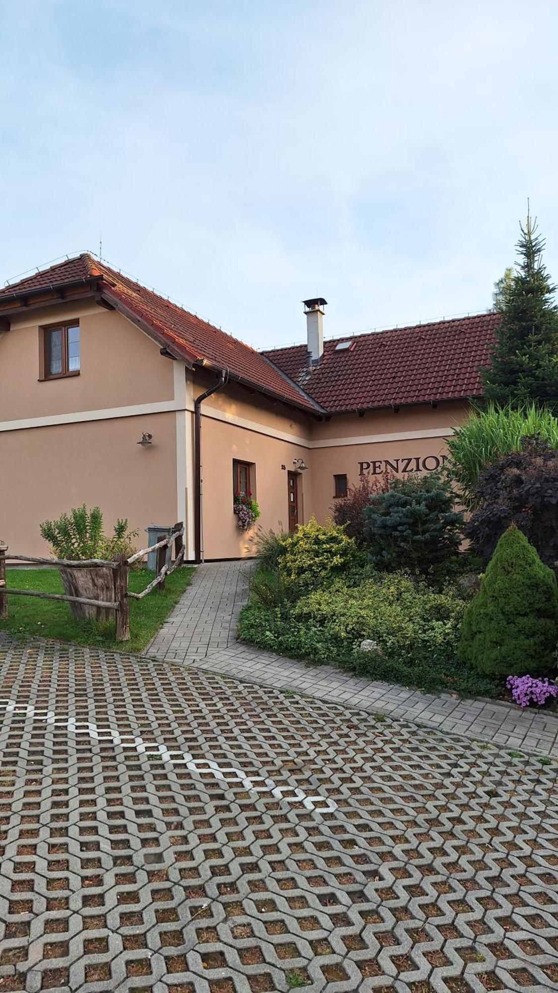 Penzion U Stoly Usilne Luaran gambar
